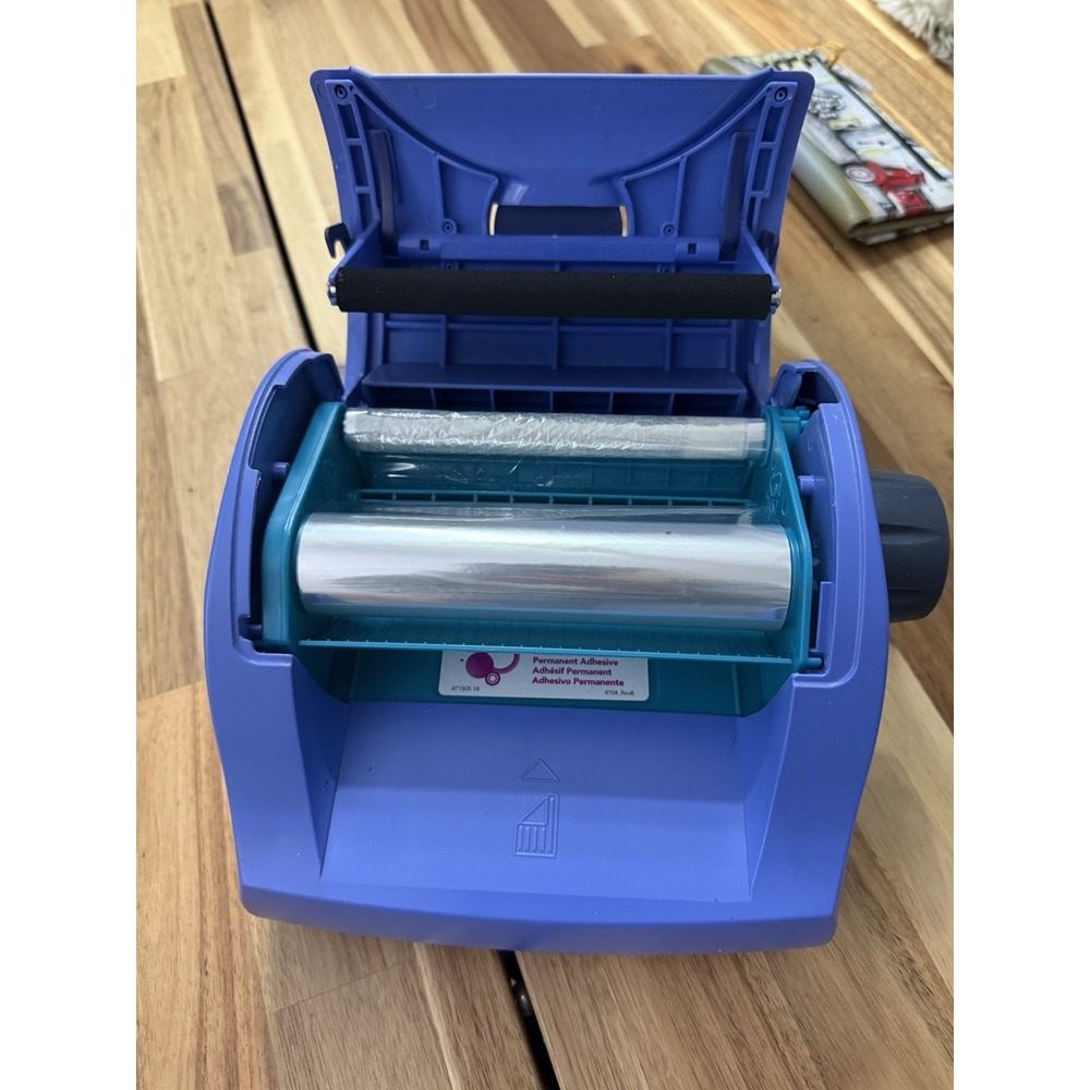 Xyron Create-a-Sticker, 5" Sticker Maker, Machine scrapbooking tool laminating - Picture 2 of 4